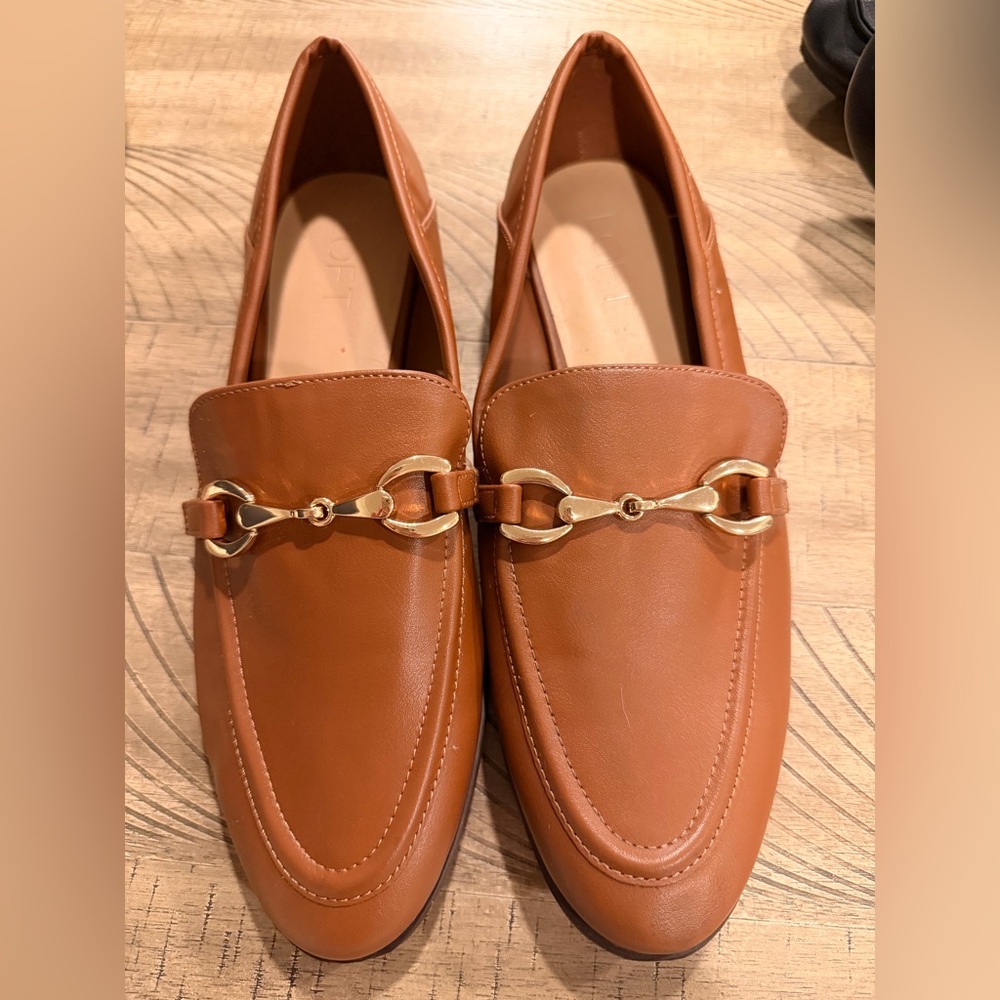 LOFT Tan Horsebit Loafers – Brown Leather Look Flats w/ Gold Hardware Size 8.5